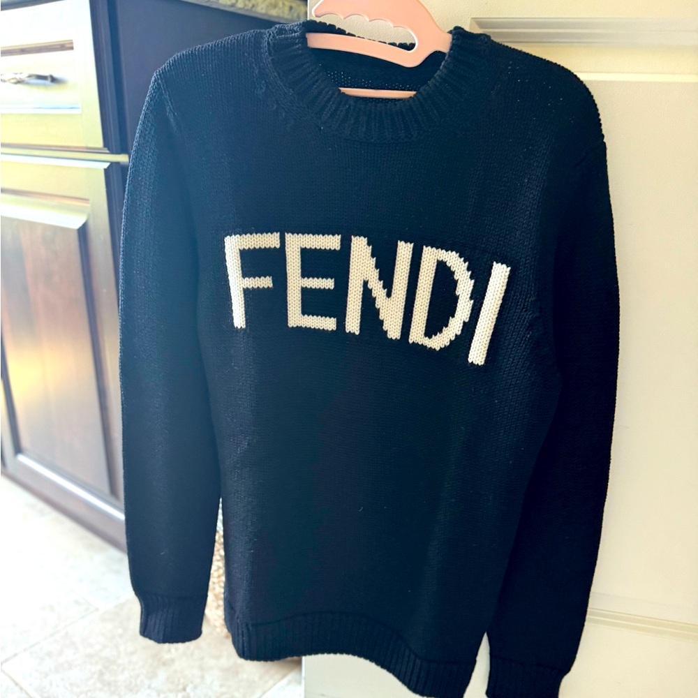 100% authentic men’s Fendi Wool Sweater size S
